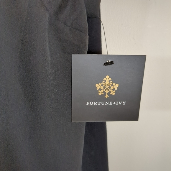 Fortune And Ivy Women's Helina Mixed Material Black Blouse NWT , Size L - Picture 3 of 9